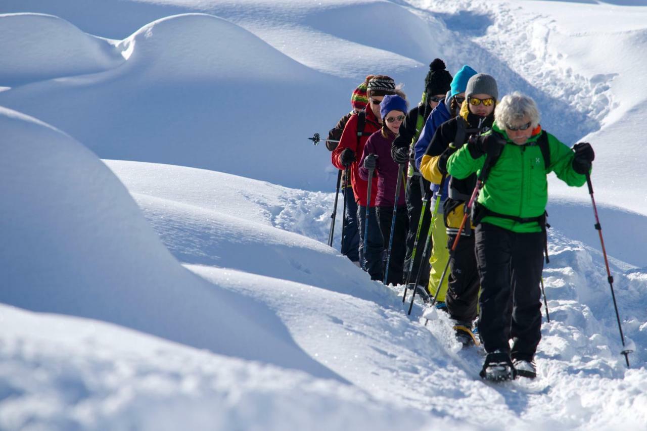 ホテル Berghaus Sulzfluh ザンクト・アンテーニーン エクステリア 写真